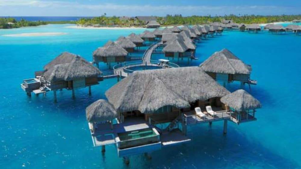 Four Seasons Resort Bora Bora Exterior photo