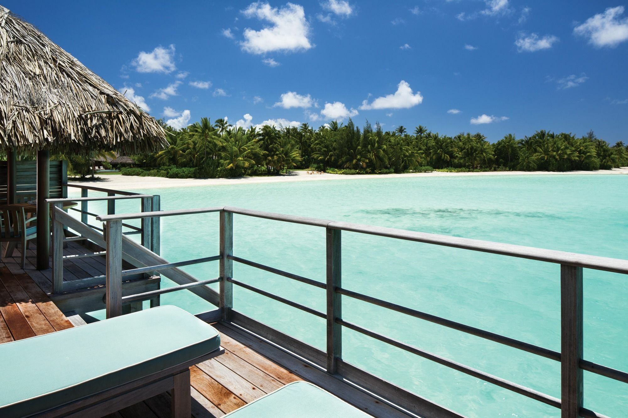 Four Seasons Resort Bora Bora Exterior photo